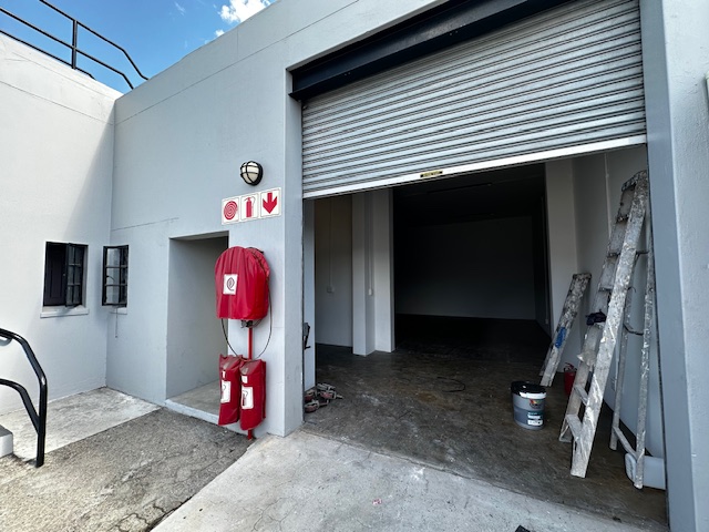 To Let Commercial Property for Rent in Maitland Western Cape